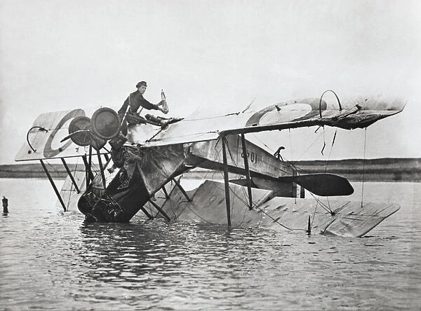 Avro 504B. Crashed Royal Flying Corp Avro 504B Upide-Down in Water with