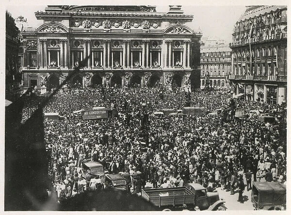 WW2 - In front of L Opera, decorated with the flags of the Allies
