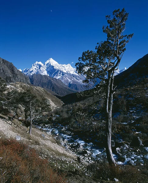 10034429. NEPAL Sagarmatha National Park Himalayan mountains