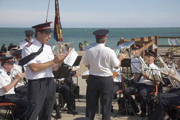 20088220. ENGLAND West Sussex Worthing The Salvation Army band playing on the seafront