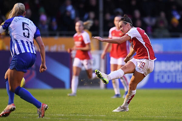 Arsenal Women's Super League Triumph: Caitlin Foord's Decisive Goal vs. Brighton & Hove Albion