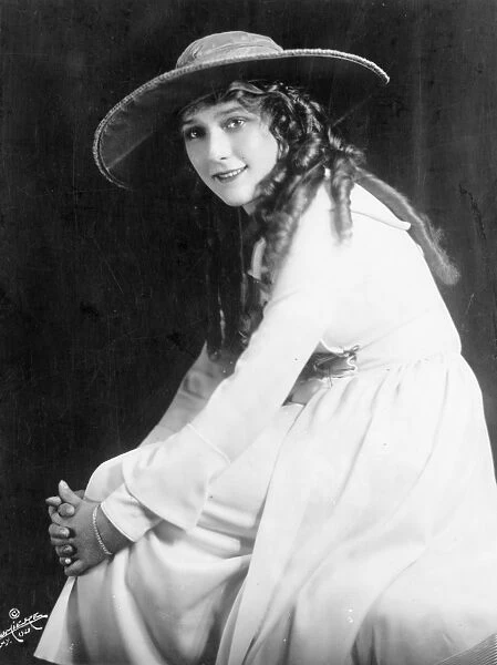 Mary Pickford, American Silent Movie actress, Mary Pickford
