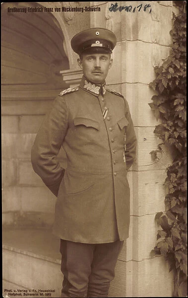 Ak Grand Duke Friedrich Franz von Mecklenburg Schwerin, Uniform (b  /  w photo)