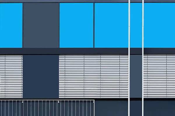 Asymmetric Windows