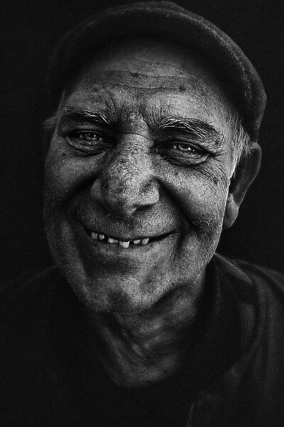 Smile. Fadhel Almutaghawi
