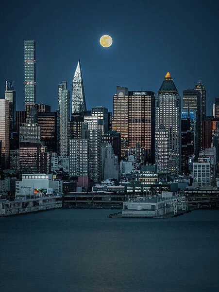 Lunar Elegance over Manhattan