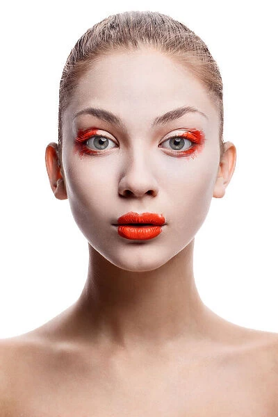 Face. Make-up & cosmetics. Closeup portrait of beautiful woman model face