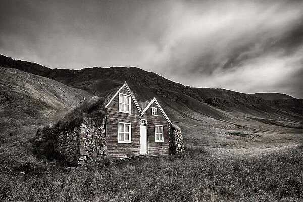 An Old Icelandic Farmhouse (soft)