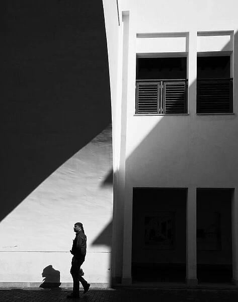 Shadow. Nasser Al-Nasser