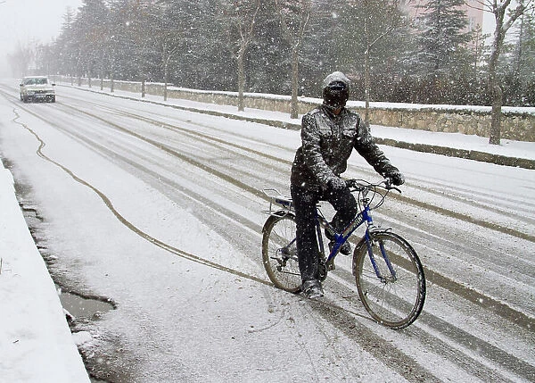 snow bike. Feyzullah Tunç