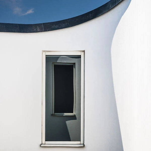 Window(s). OLYMPUS DIGITAL CAMERA. Luc Vangindertael (laGrange)