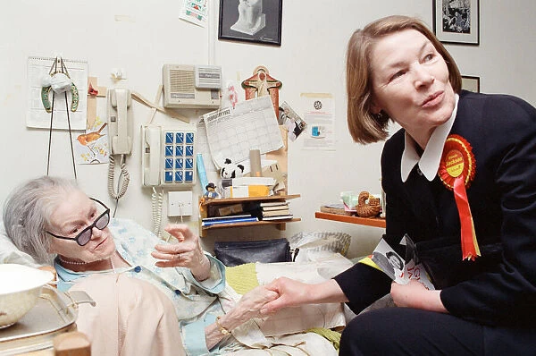 Actress and Labour candidate Glenda Jackson, during a hospital visits. 20th March 1992