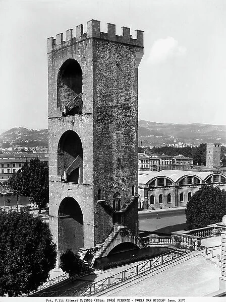 The Porta San Niccol, in Piazza Giuseppe Poggi, Florence