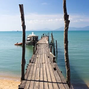 Bo Phut Pier stretching out into the sea on the north coast of Koh Samui, Thailand, Southeast Asia, Asia