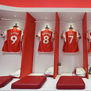 Arsenal Dressing Room: Pre-Match Preparation vs Fulham (2023-24)
