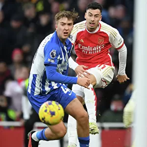 Arsenal's Martinelli Clashes with Hinshelwood in Intense Premier League Battle (2023-24)