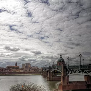 Toulouse Garonne river, bridge and old town view