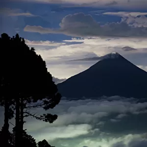 Volcan de Agua as seen from Acatenango