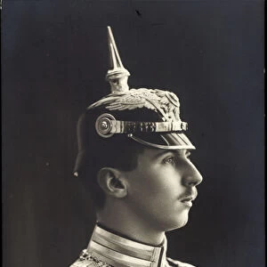Ak Prince Oscar of Prussia, NPG 2152, Uniform, Merite Order, Pickelhaube (b / w photo)