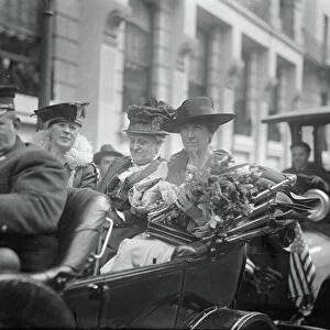 Jeanette Rankin arriving to be sworn into Congress, 1917 (b/w photo)