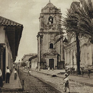 Nicaragua, Street in Leon (b / w photo)