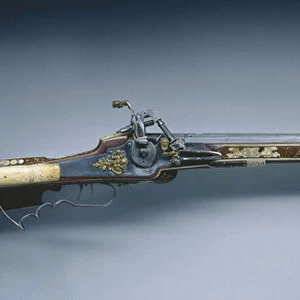 Wheel-Lock Rifle, 1618 (steel, brass, walnut stock inlaid with bone, horn & ivory)