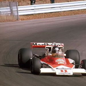 1976 United States Grand Prix East. Watkins Glen, New York, USA. 8-10 October 1976. James Hunt (McLaren M23 Ford) 1st position. Ref-76 USA 08. World Copyright - LAT Photographic